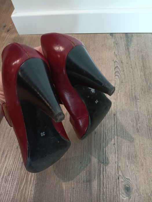 Bordowe czółenka rozm. 38