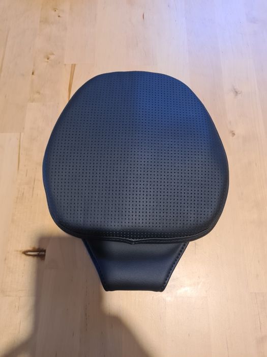 Poduszka na oparcie skórzana czarna Volvo xc 60, x90, v60, v90