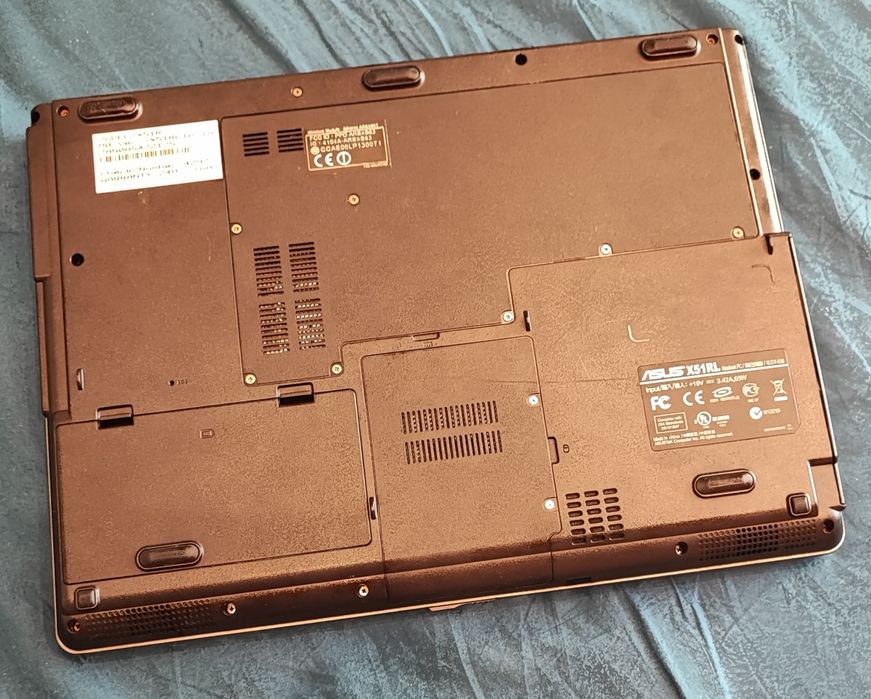 Ноутбук ASUS X51RL
