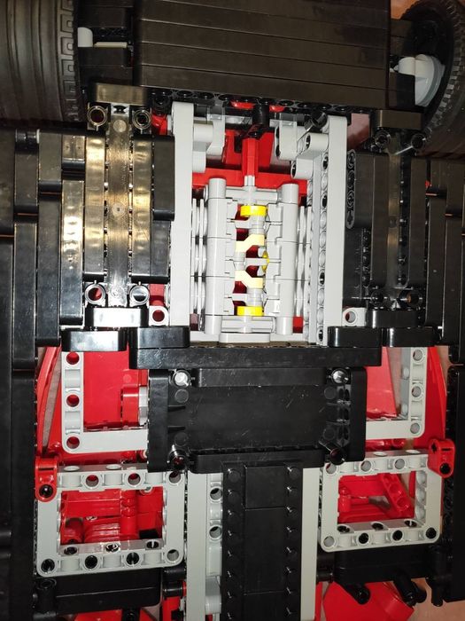 Klocki Bolid F1 SF90 kompatybilne z LEGO Technic