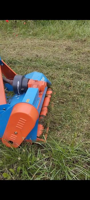 Cięcie i łupanie drewna, wywrotka 3.5t, wycinka drzew,koszenie nieużytków  ,glebogryzarka