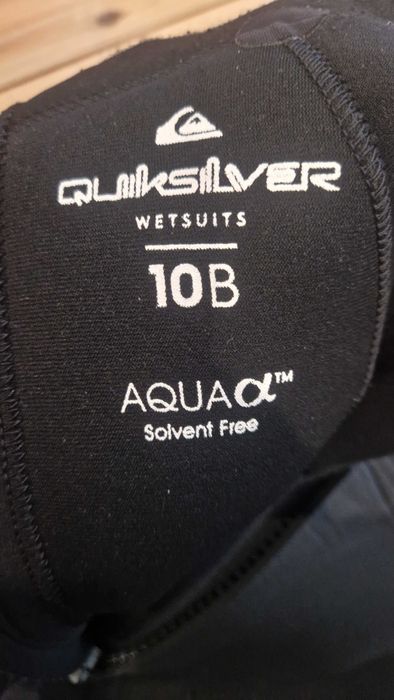 Fato de Surf Quiksilver como novo