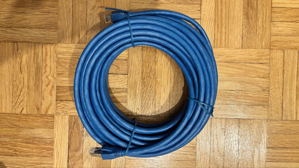 Nowy kabel sieciowy Cat6 ekranowany 15 m (50 ft), niebieski