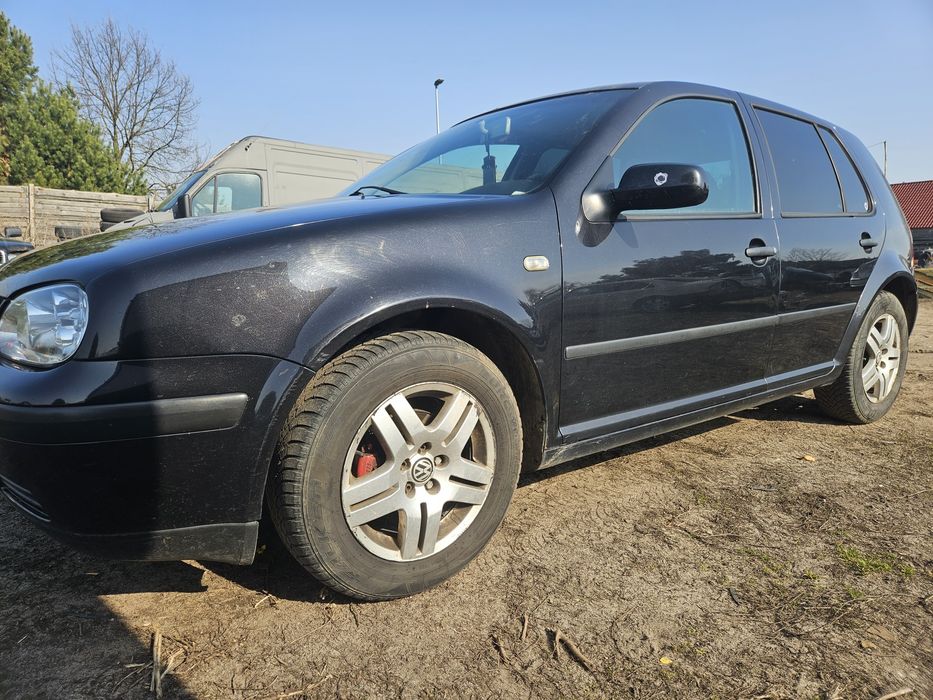 VW Golf 4 LC9Z zderzak maska lampa blotnik drzwi klapa koła pas 1.4