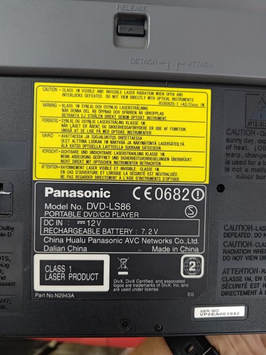 Odtwarzacz przenośny Panasonic DVD-LS86