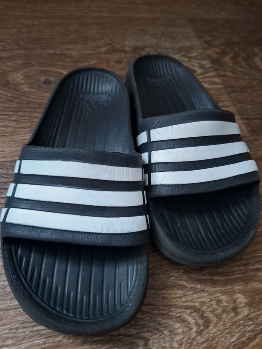 Спортивні Шлепанці Босоніжки Сандалії Adidas
