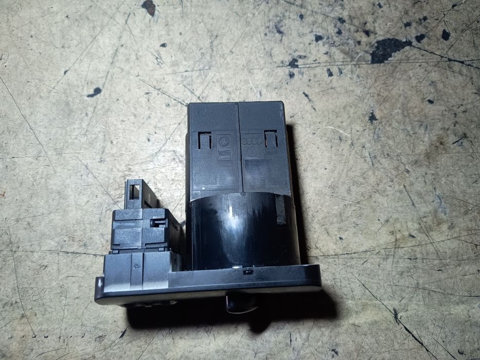 Włącznik świateł Audi A3 8L oryginał komplet