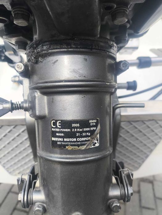 Sprzedam silnik zaburtowy Suzuki DT 4.  2 suw