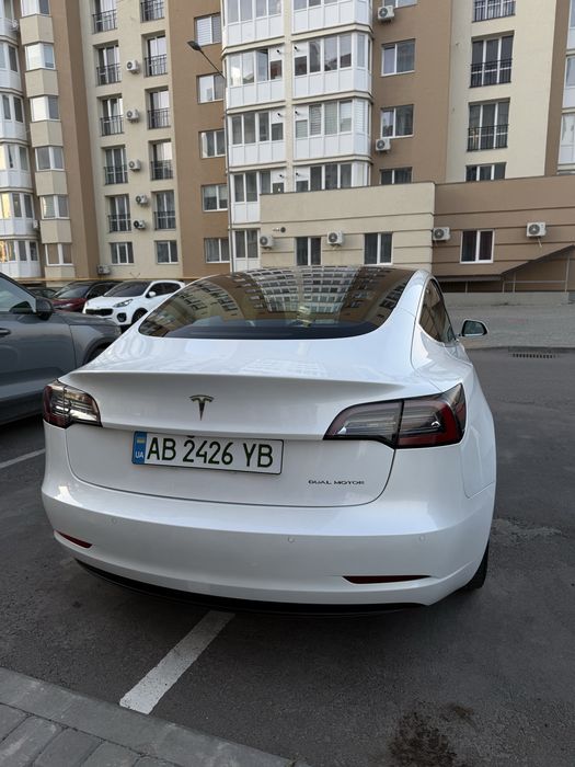 Продам Tesla Model 3