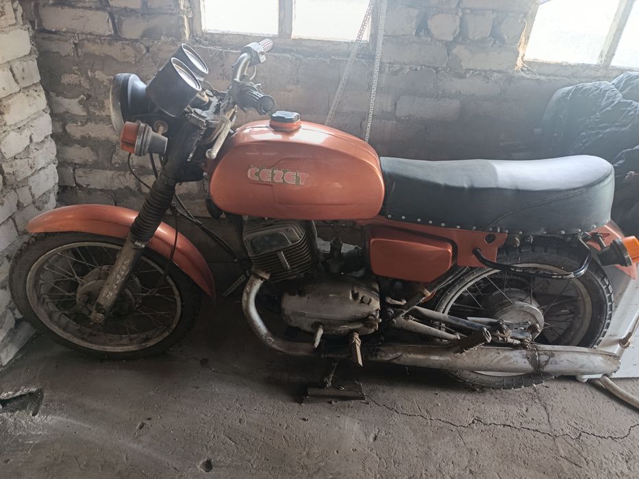 Продам Мотоцикл CEZET