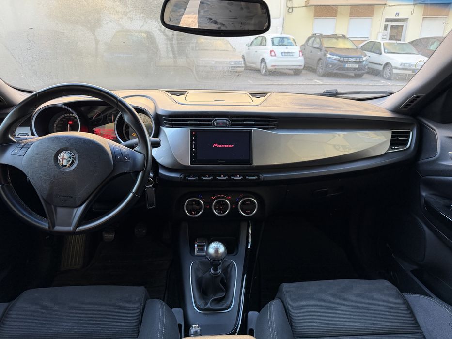 Alfa Romeo Giulietta 1.6 JTDm Distinctive