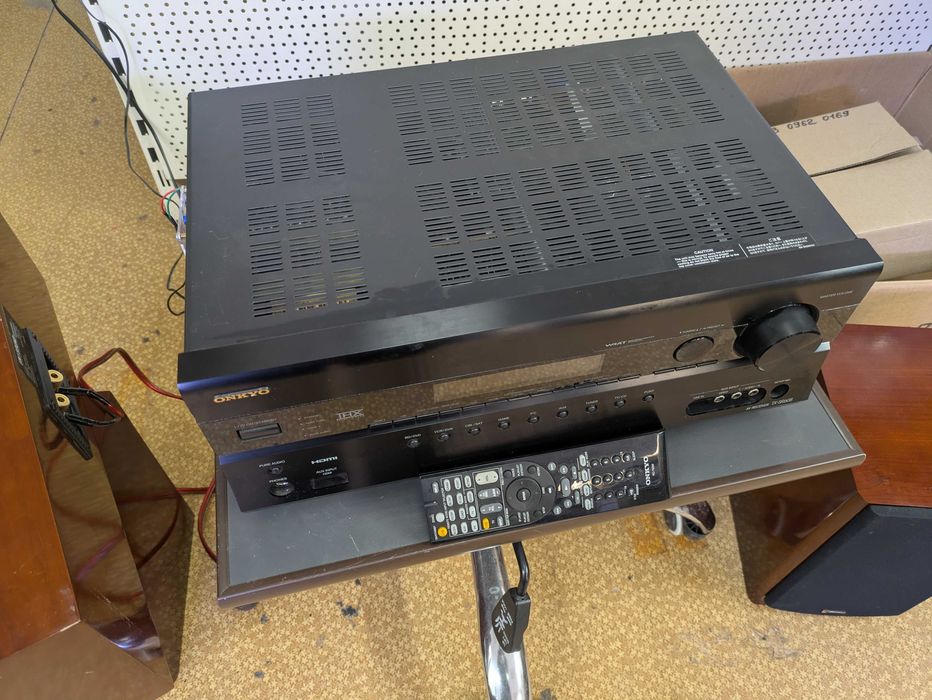 AV reciver Onkyo