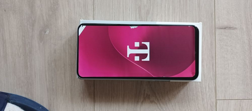 2x T Phone 3 NOWE