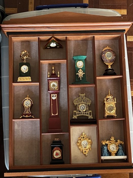 Coleções Phillae de relógios miniatura