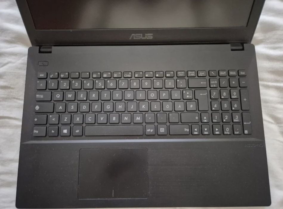 Portatil Asus p2520