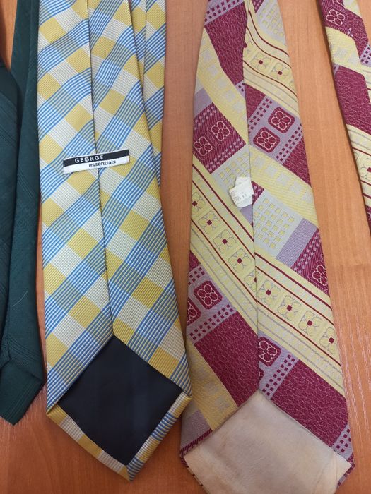 Кроватки нові різньоколорові