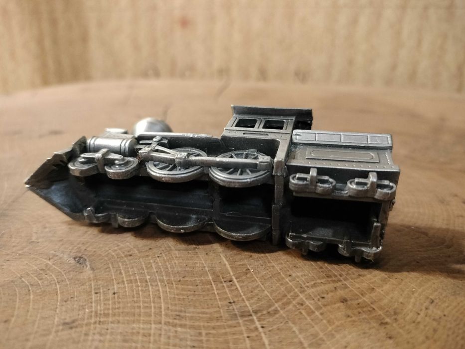 stara cynowa/ołowiana? figurka nr 6