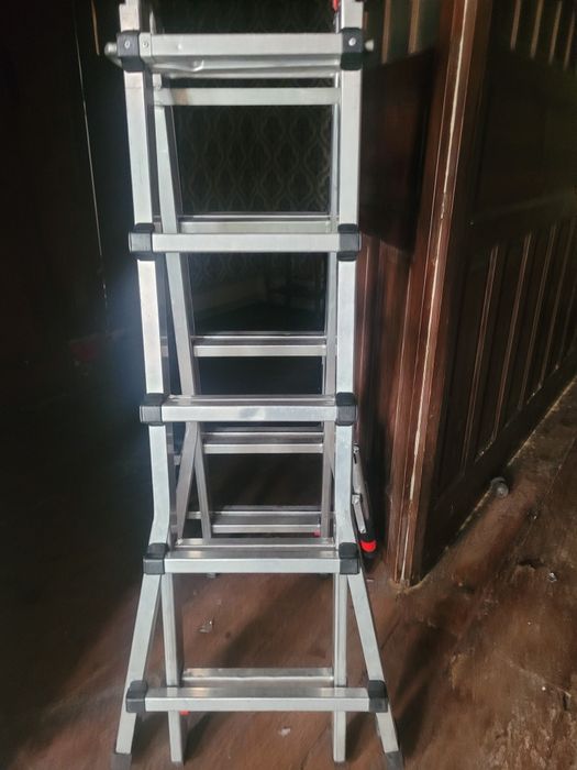 Escadas novas para uso