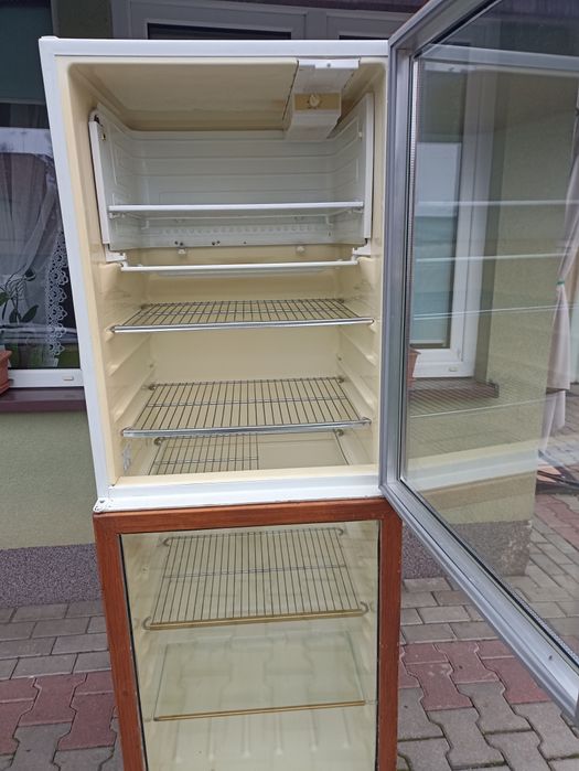 Lodówka chłodziarka 
Sprzedam lodówkę LG Elektrolux GR-642A