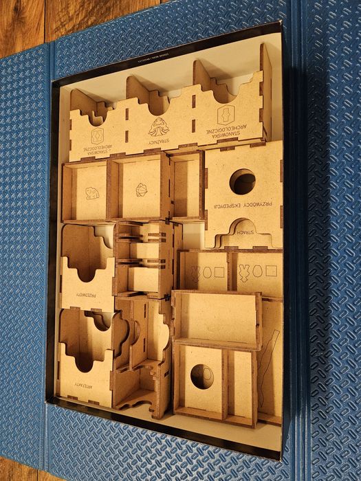 Insert Zaginiona wyspa Arnak