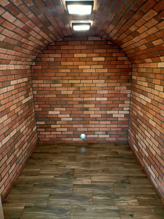 schron betonowy , piwniczka betonowa , ziemianka , piwnica , sauna ogrodowa