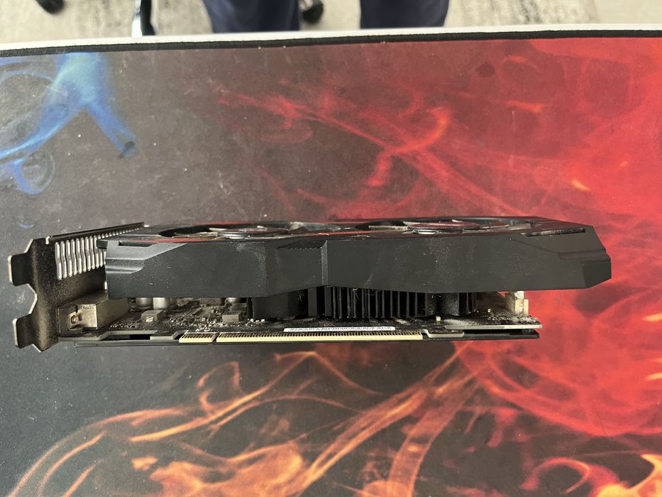 Відео карта 1050ti