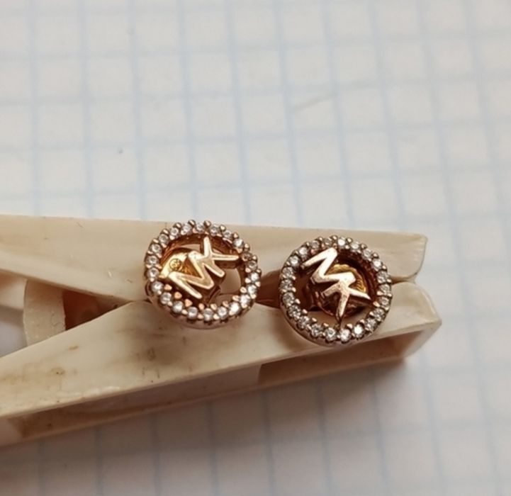 Продам Серебряные серьги Michael Kors