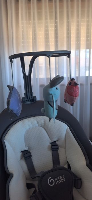 Cadeira de baloiço automática