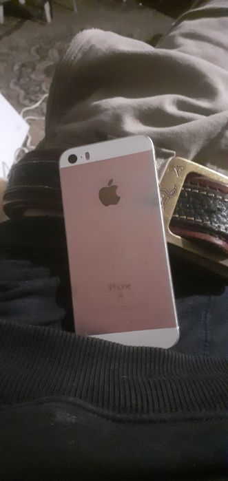 Iphone SE 1 gen 2016 на 128 gb