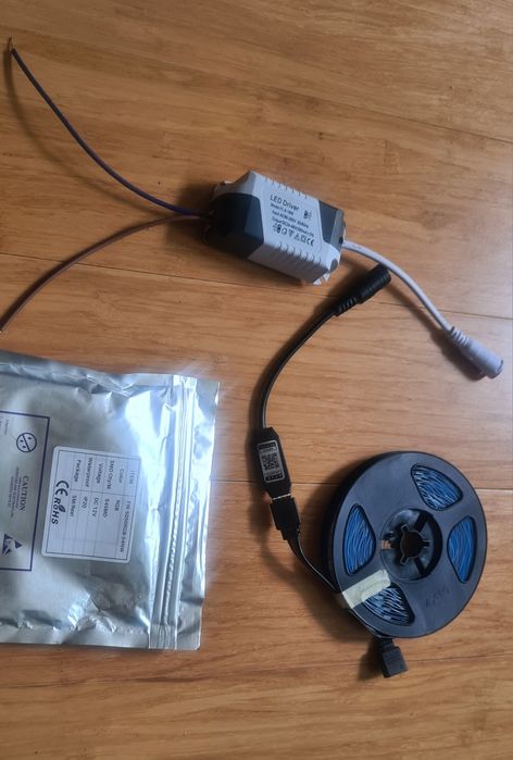Intelligentne oswietlenie led 5m kolor z bluetooth TUYA