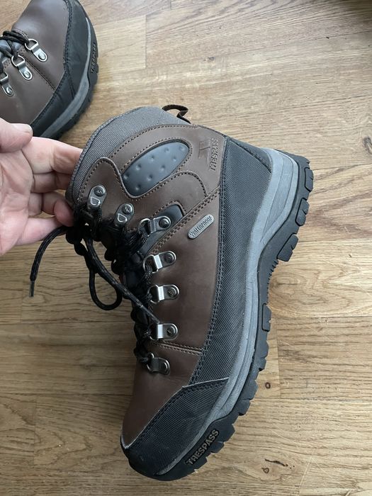 Buty trekkingowe Trespass roz 40 skóra waterproof