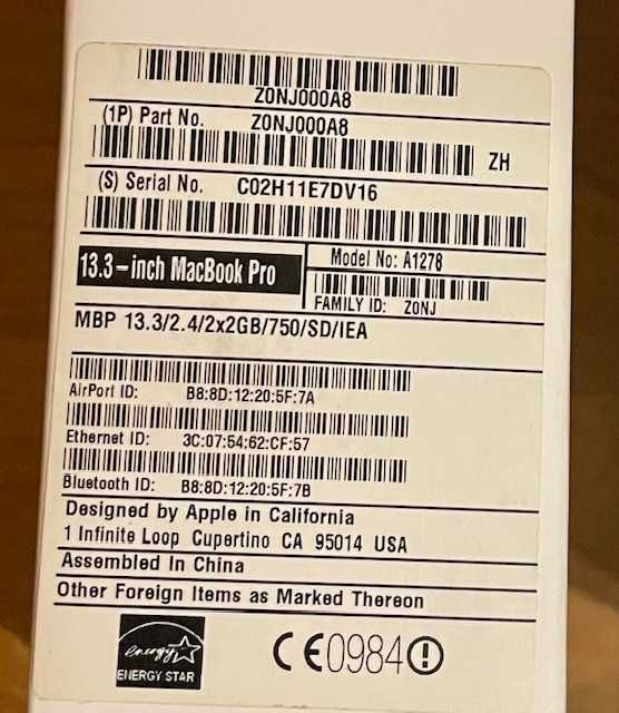 COMPUTADOR MACBOOK PRO 13 15-2 COM CAIXA ORIGINAL PARA PEÇAS