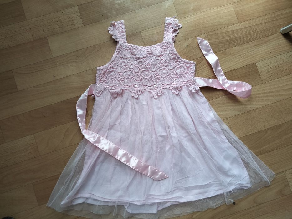 Нарядное летнее платье HM 3-4года