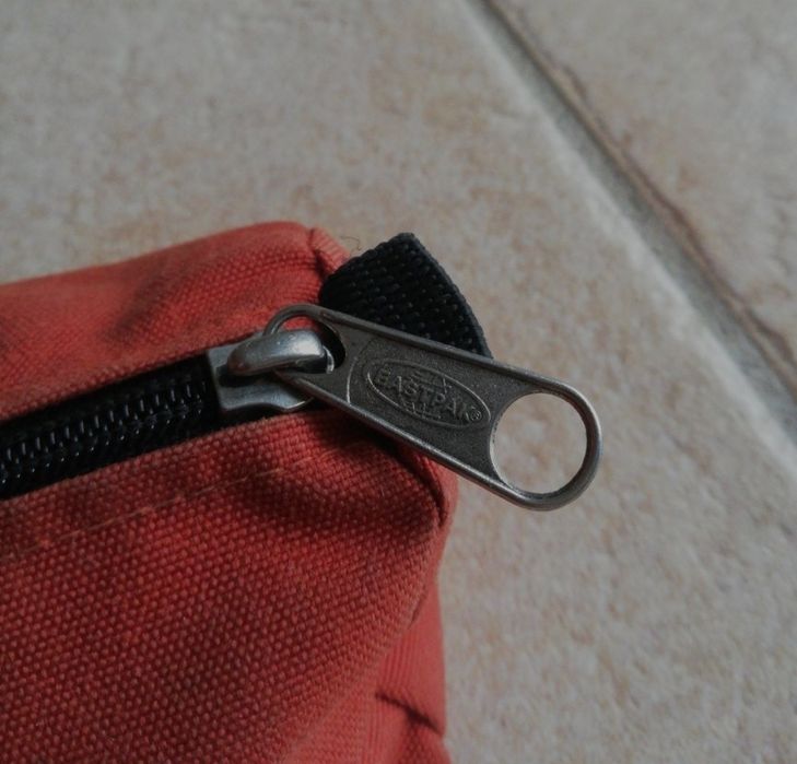 Estojo Eastpak Usado