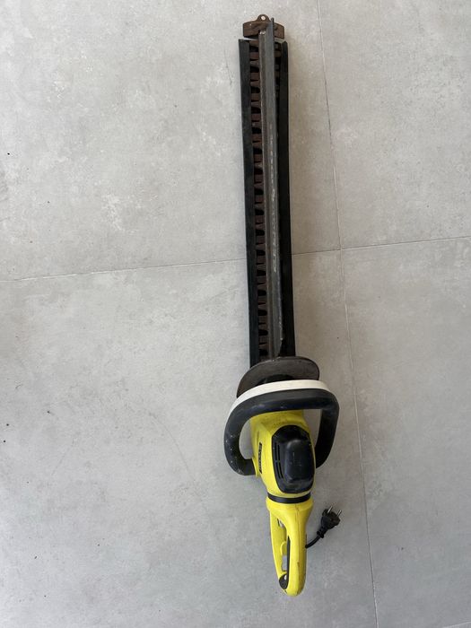 corta-sebes Ryobi