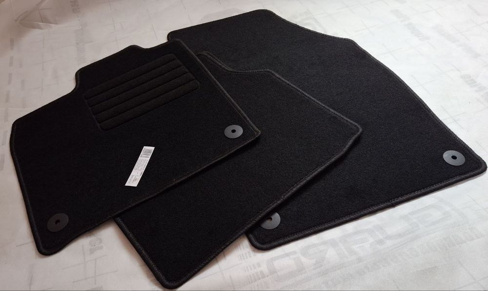 Коврики BMW текстильні Килимки БМВ в салон ЧЕХІЯ E70 E60  F10 F15 G01