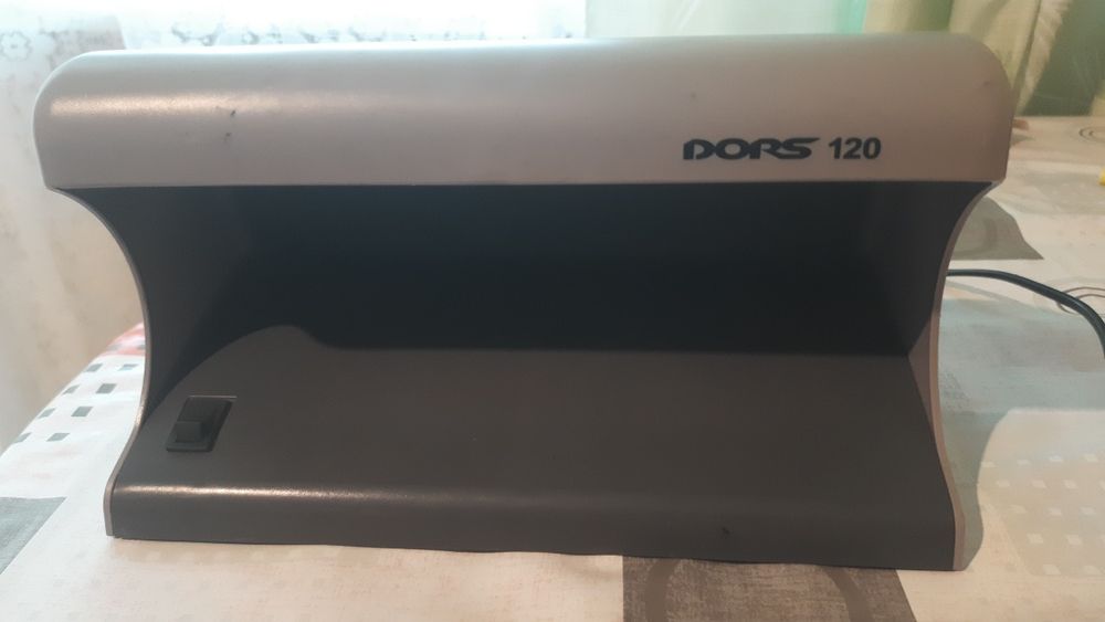 Ультрафіолетовий Детектор валют dors 120