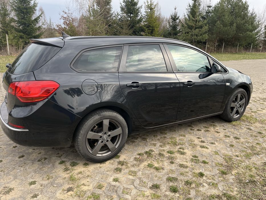 Opel Astra J Sports Tourer