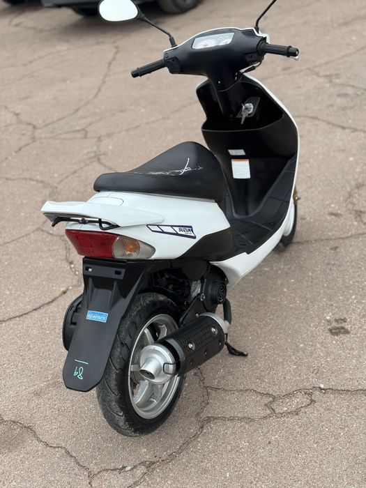 Скутер мопед Сузуки ЗЗ інчап спорт Suzuki ZZ INCN UP SPORT з контейнер