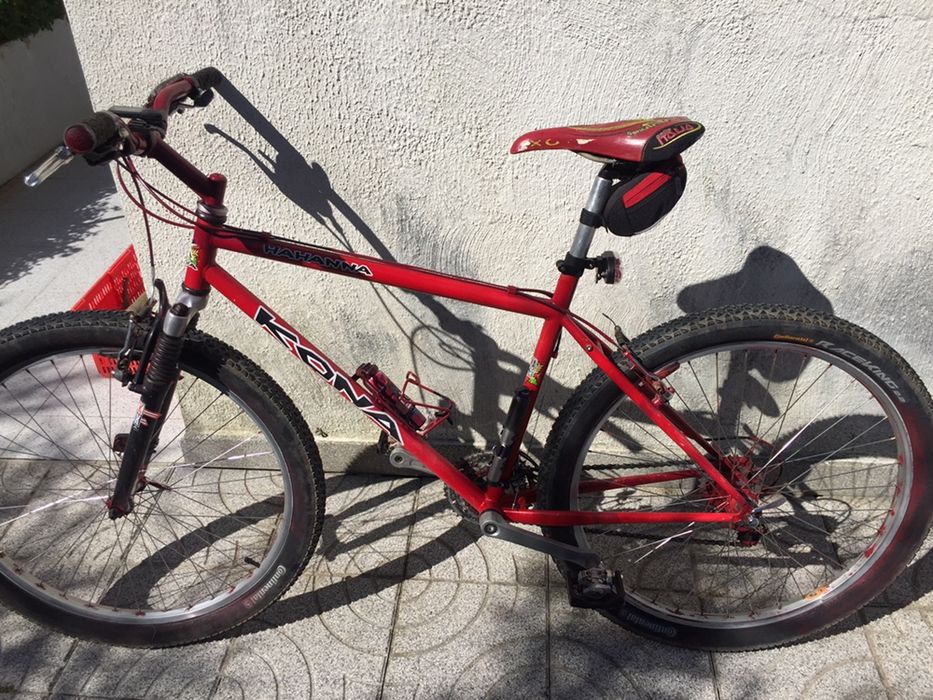 Bibicleta Kona em cromoly com suspensão