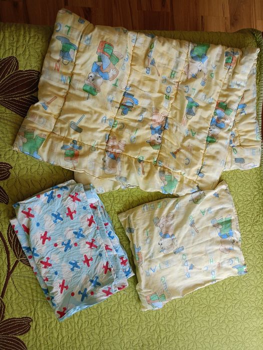 Kołderka z poszewka do łóżeczka 80/120 cm