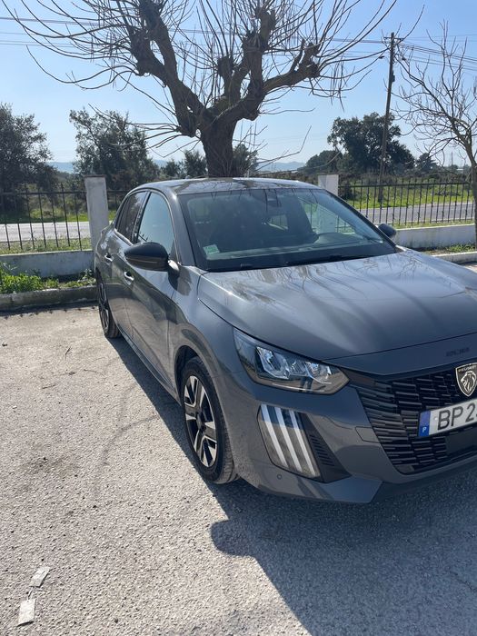 Peugeot E-208 dez.2024