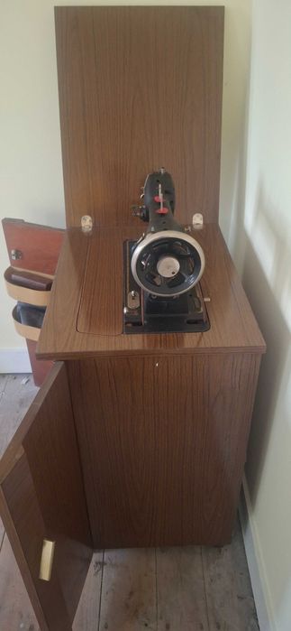 Maquina de costura Singer