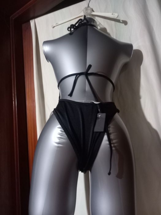Bikinis e f banho