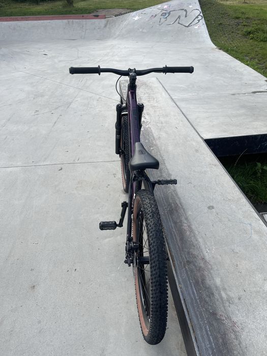 Rower dirt jump