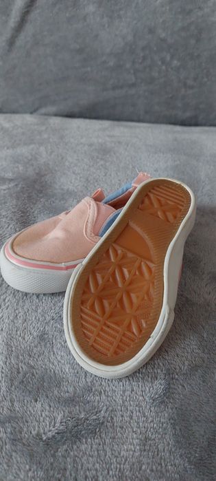 Trampki niemowlęce Reserved rozmiar 18/19