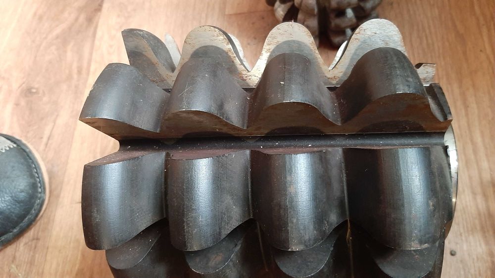 Фрезы червячные цельные для нарезания зубьев звездочек 38,1 и др.