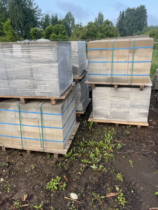 Bloczek fundamentowy II gatunek