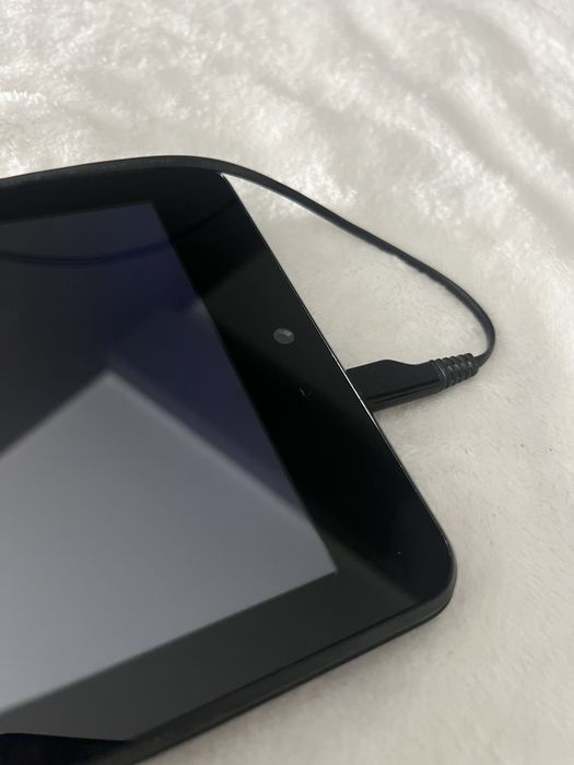 Tablet Asus Memo Pad 16GB K00B – Como Novo