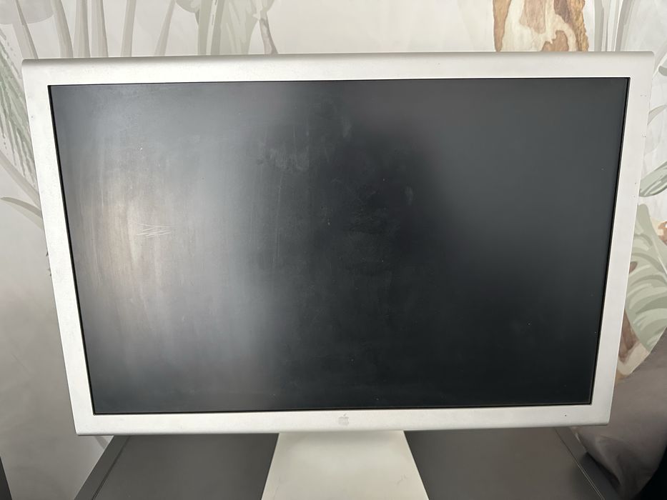 Mac Pro + Apple Cinema Display 20